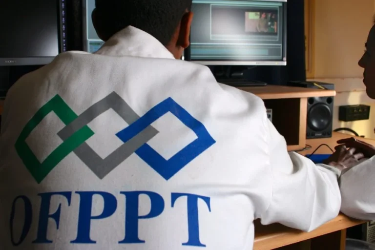 موعد صرف منحة التكوين المهني 2025-2026 وطريقة التوزيع الجديدة (3 دفعات) موعد صرف منحة التكوين المهني 2025-2026 وطريقة التوزيع الجديدة (3 دفعات)